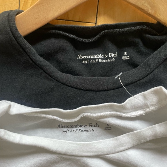 Abercrombie t shirts - Picture 3 of 3